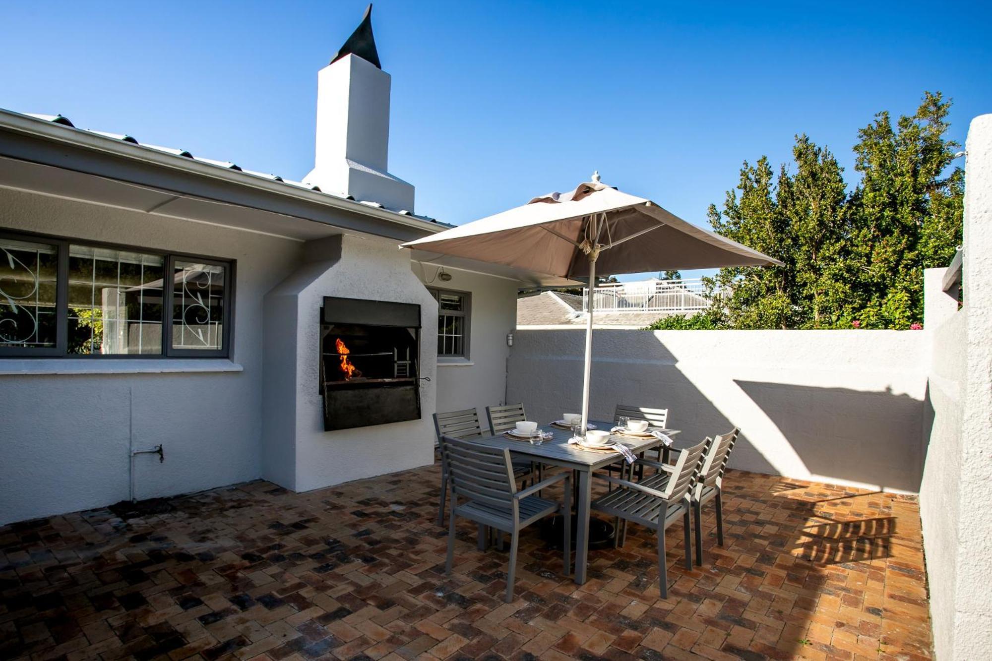 Happy Hideaway Villa Hermanus Exterior photo